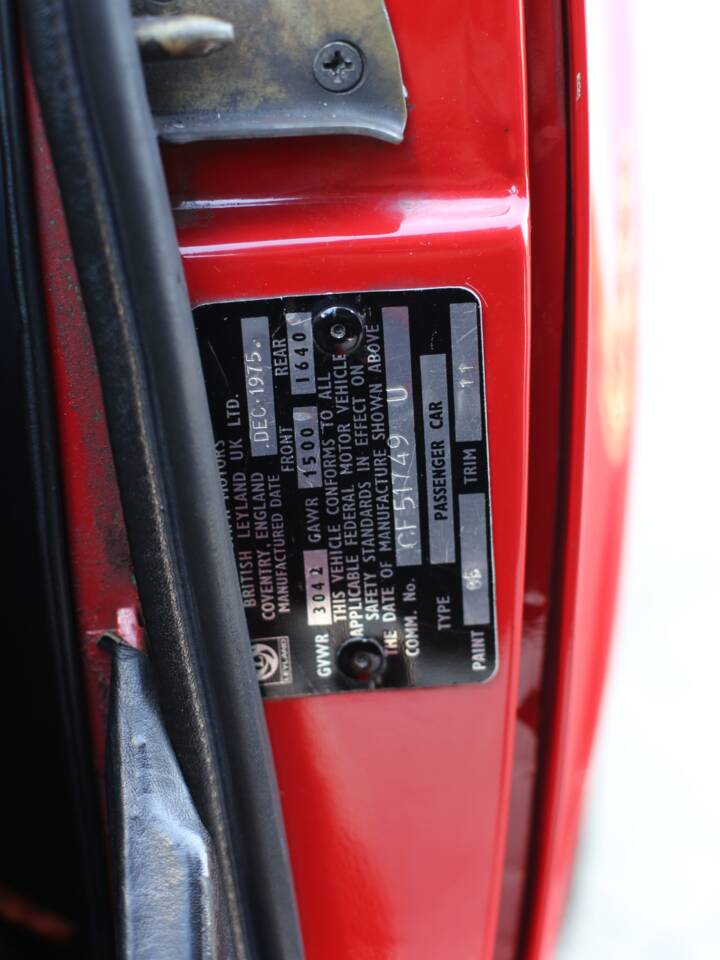 Image 33/49 of Triumph TR 6 (1976)