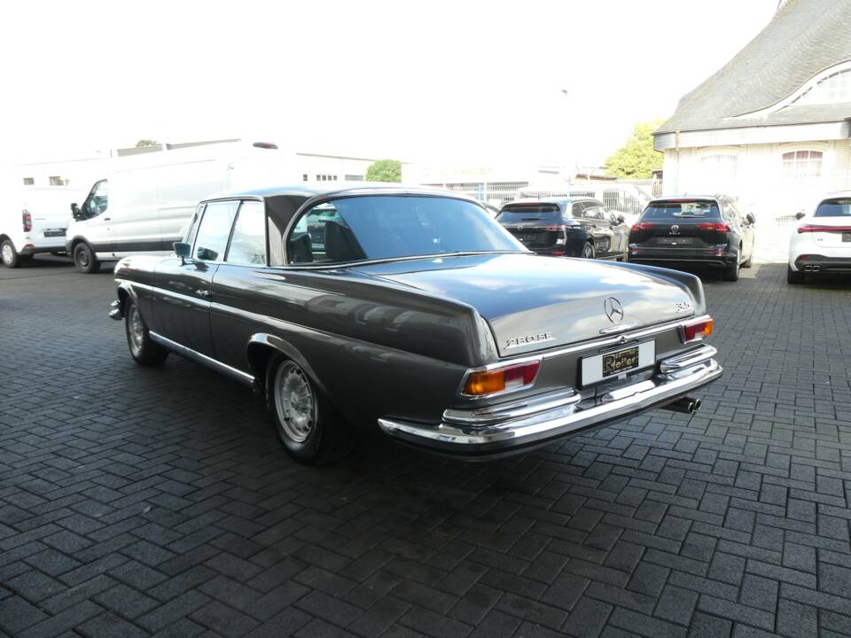 Bild 6/20 von Mercedes-Benz 280 SE 3,5 (1970)