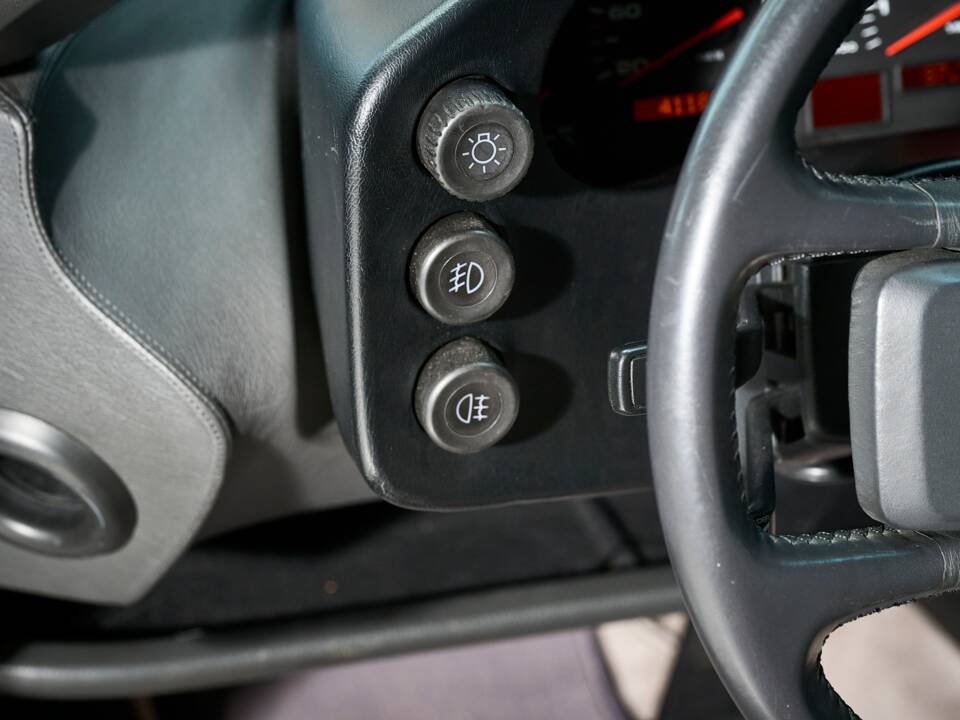 Afbeelding 17/42 van Porsche 928 S4 (1989)