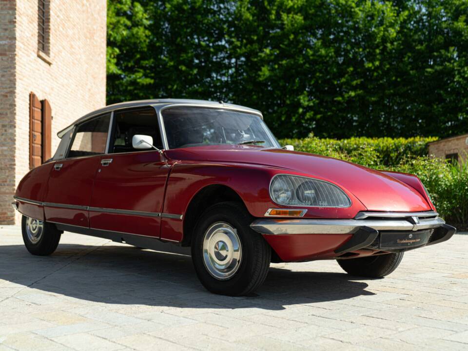 Bild 2/50 von Citroën DS 23 Pallas (1972)