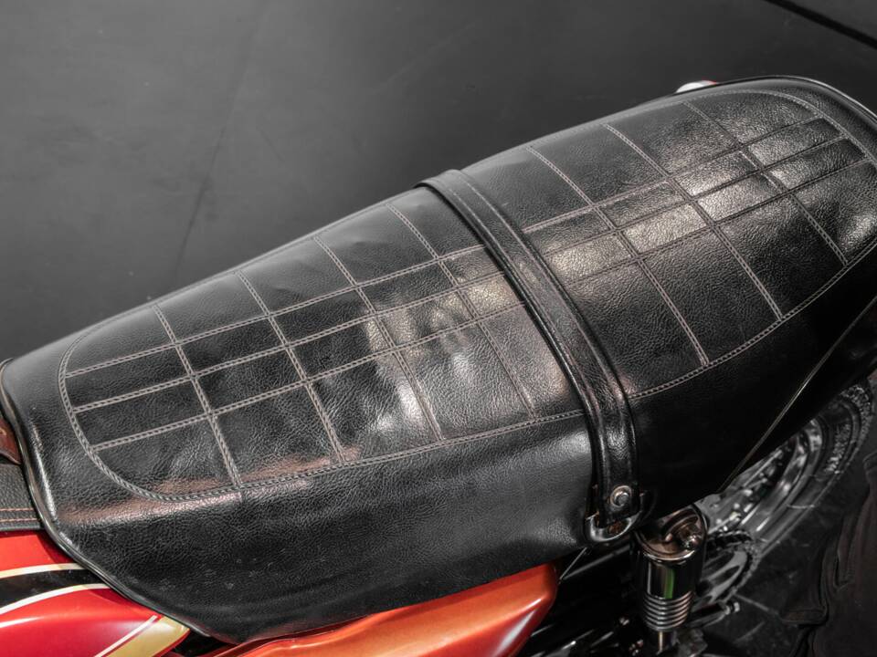 Image 27/40 of Kawasaki Z 400 (1976)