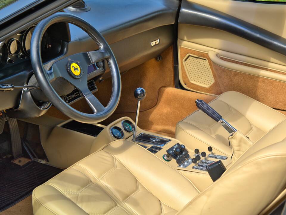 Bild 22/49 von Ferrari 308 GTS Quattrovalvole (1985)