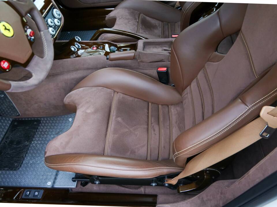 Image 26/50 de Ferrari 599 GTO (2011)