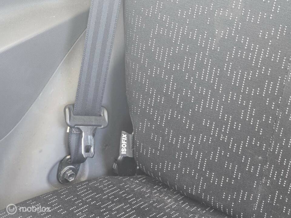 Image 20/32 of Peugeot 107 (2009)
