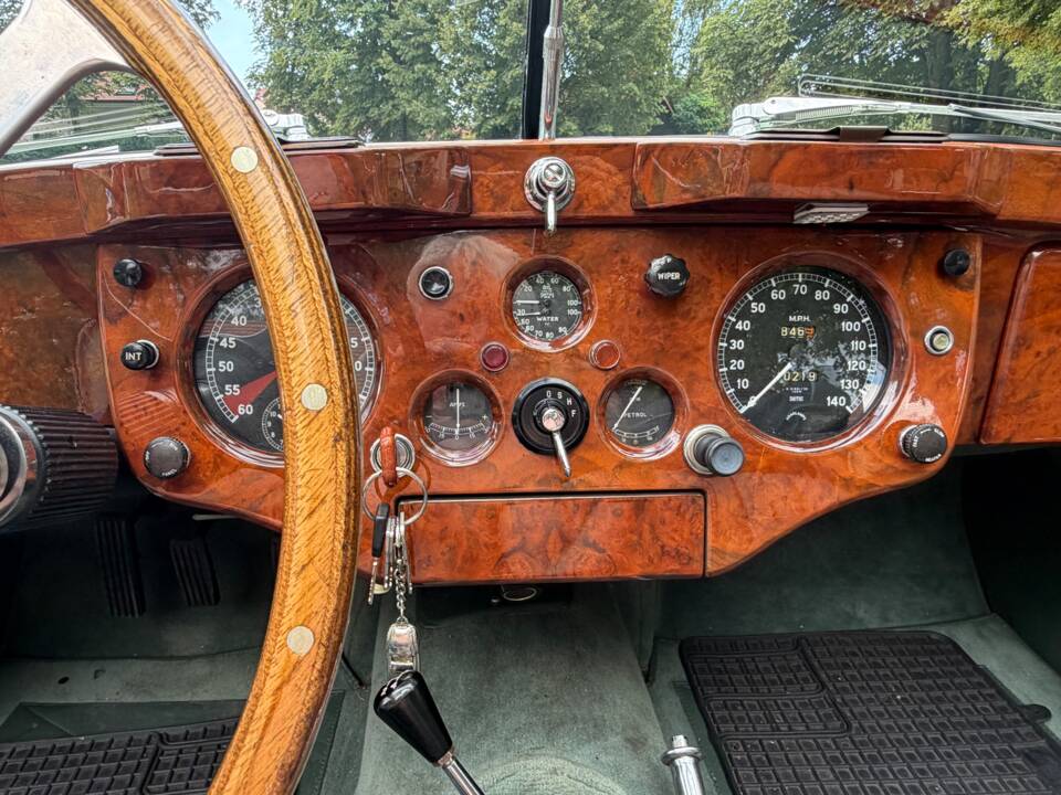 Image 15/23 of Jaguar XK 140 SE DHC (1955)