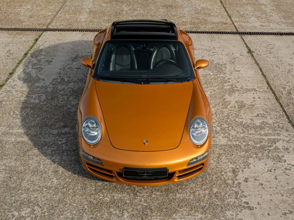 Image 4/34 de Porsche 911 Targa 4S (2008)