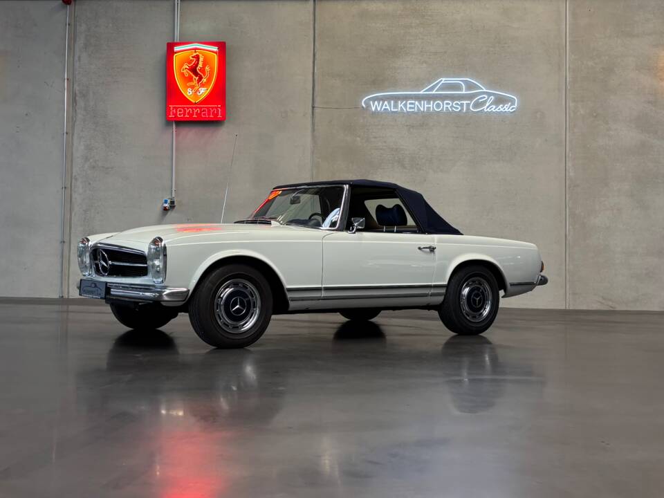 Immagine 1/25 di Mercedes-Benz 280 SL (1968)