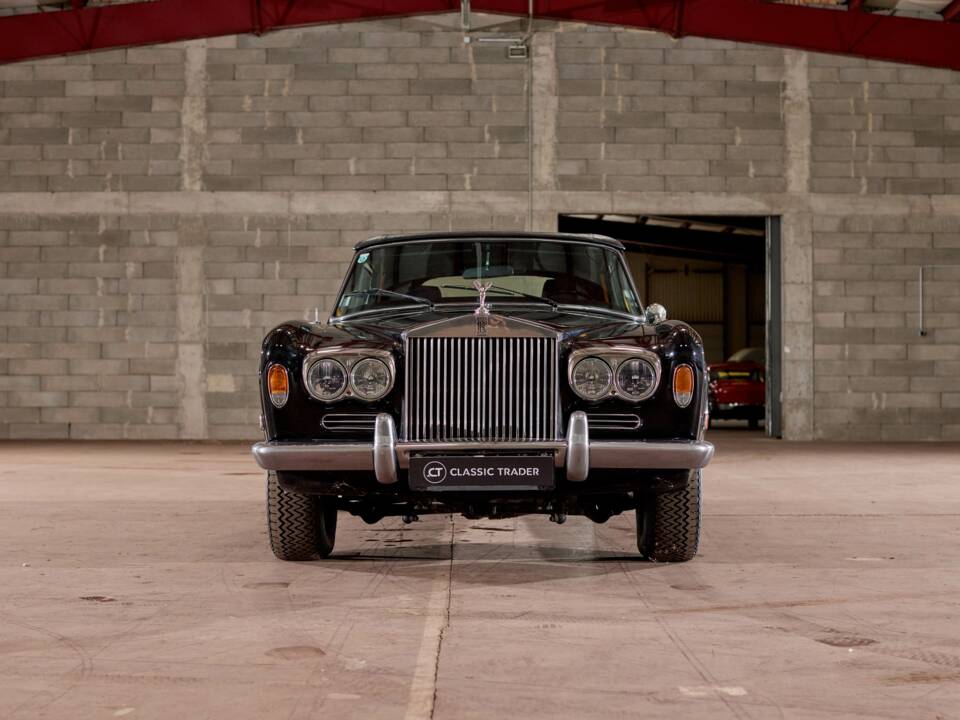 Afbeelding 2/54 van Rolls-Royce Corniche I (1973)