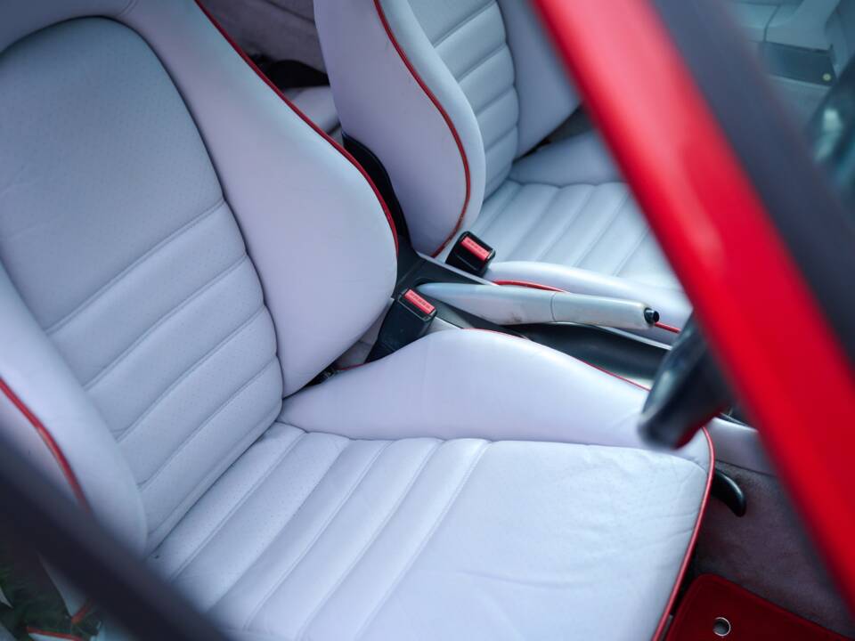 Afbeelding 35/50 van Porsche 911 Carrera 4 (1992)
