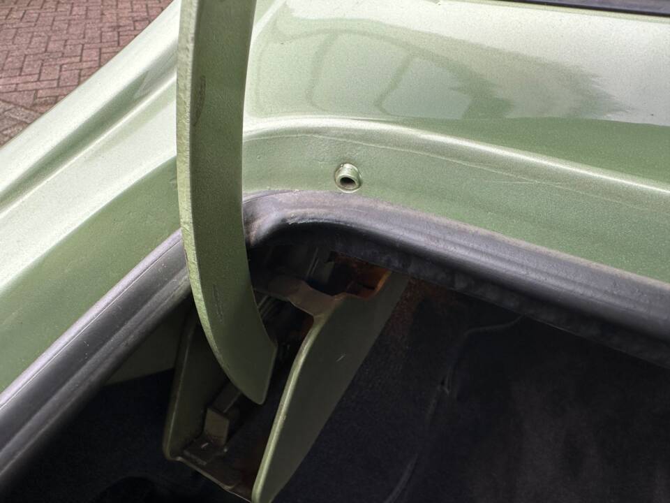 Image 57/80 of Peugeot 504 TI (1976)