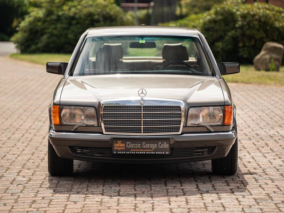 Bild 6/76 von Mercedes-Benz 500 SEL (1985)