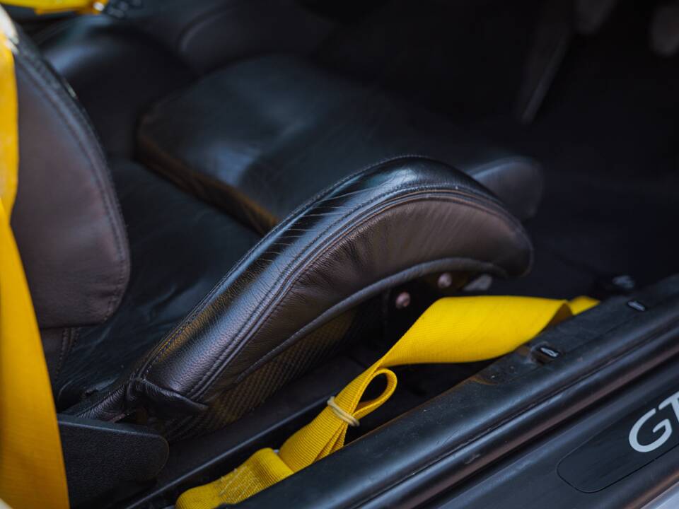 Bild 29/50 von Porsche 911 GT2 (2002)