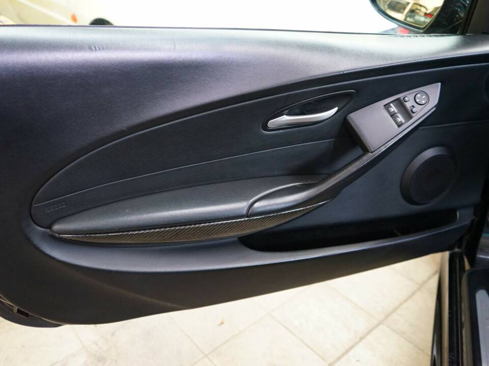 Bild 22/32 von BMW M6 (2006)