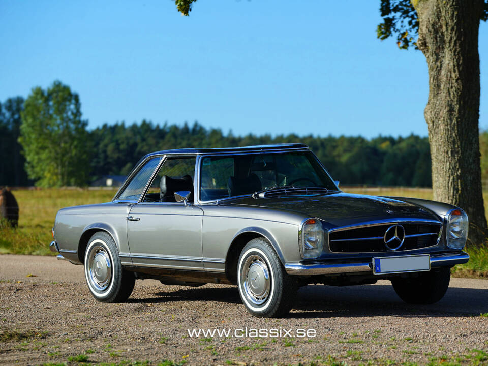 Bild 25/34 von Mercedes-Benz 280 SL (1970)