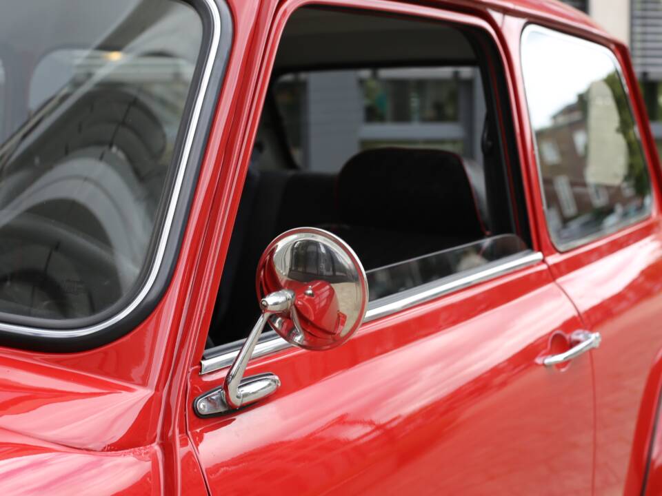 Bild 3/62 von Mini 1000 (1990)