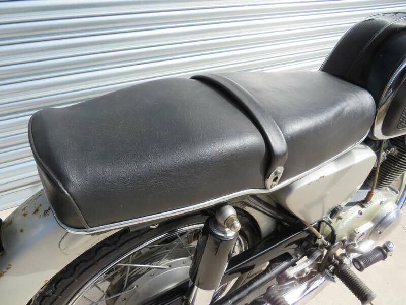 Afbeelding 12/36 van Honda CB 77 (1964)
