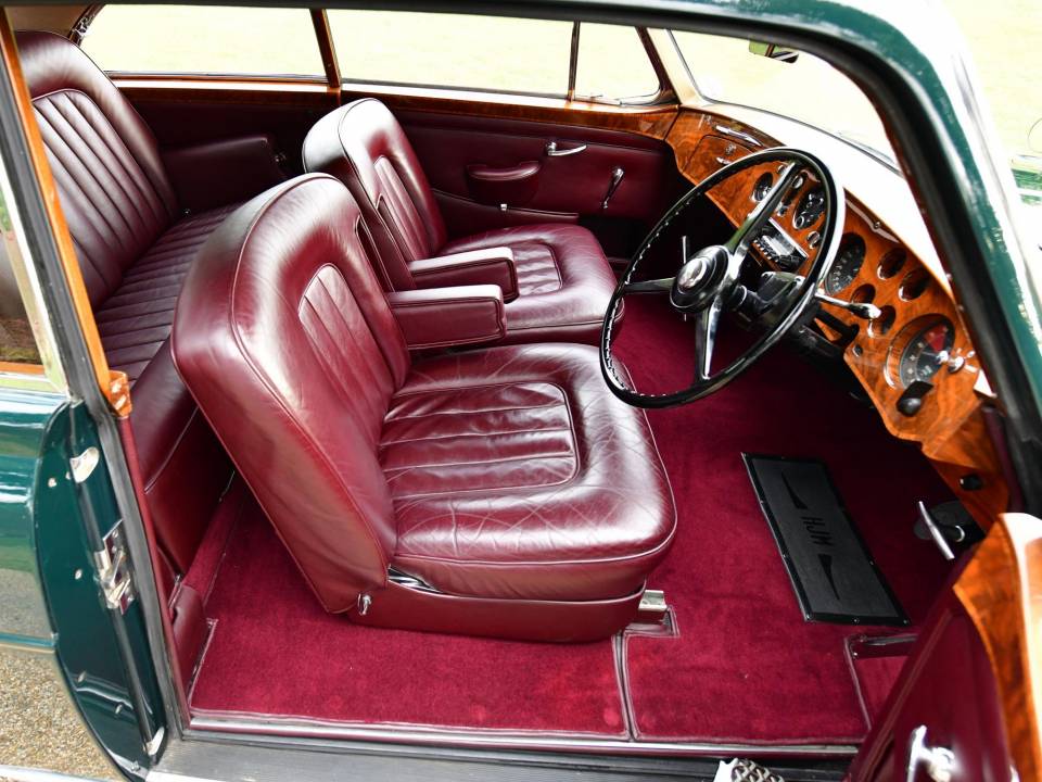 Bild 43/50 von Bentley S1 Continental Mulliner (1957)
