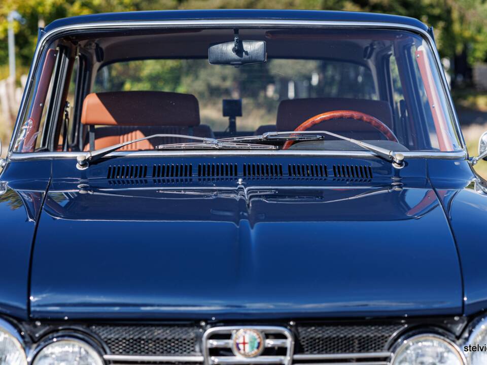 Bild 19/43 von Alfa Romeo Giulia Super 1.6 (1973)