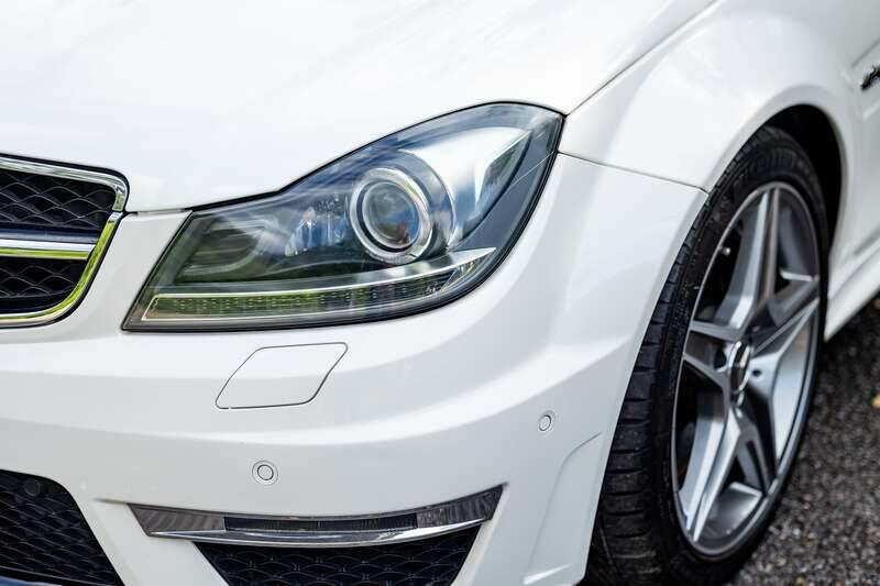 Image 31/50 of Mercedes-Benz C 63 AMG T (2013)