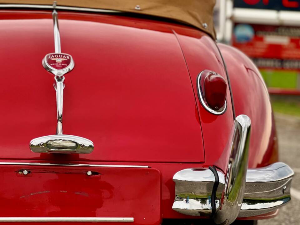Immagine 7/11 di Jaguar XK 140 SE DHC (1957)