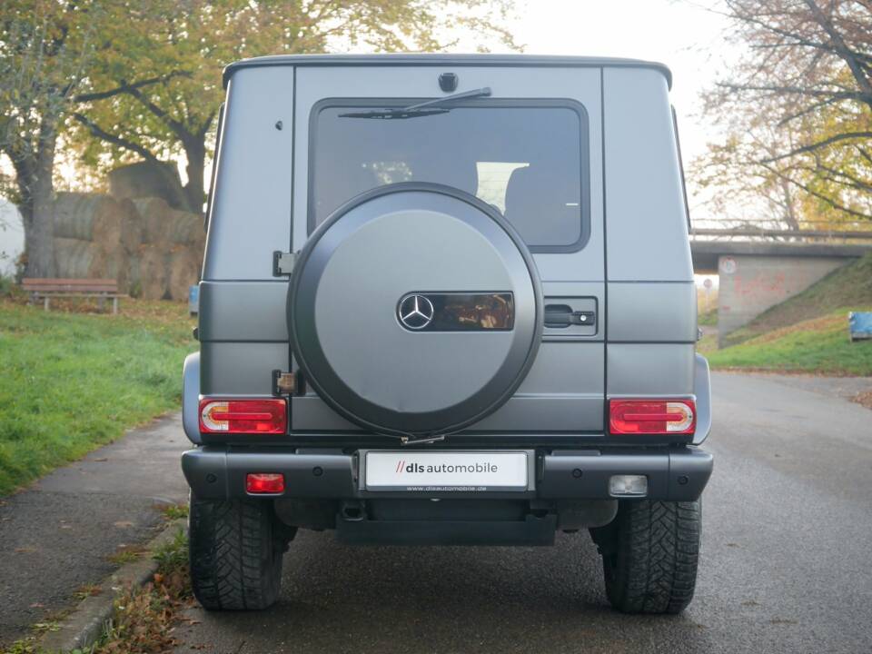 Image 2/38 of Mercedes-Benz G 500 (LWB) (2016)