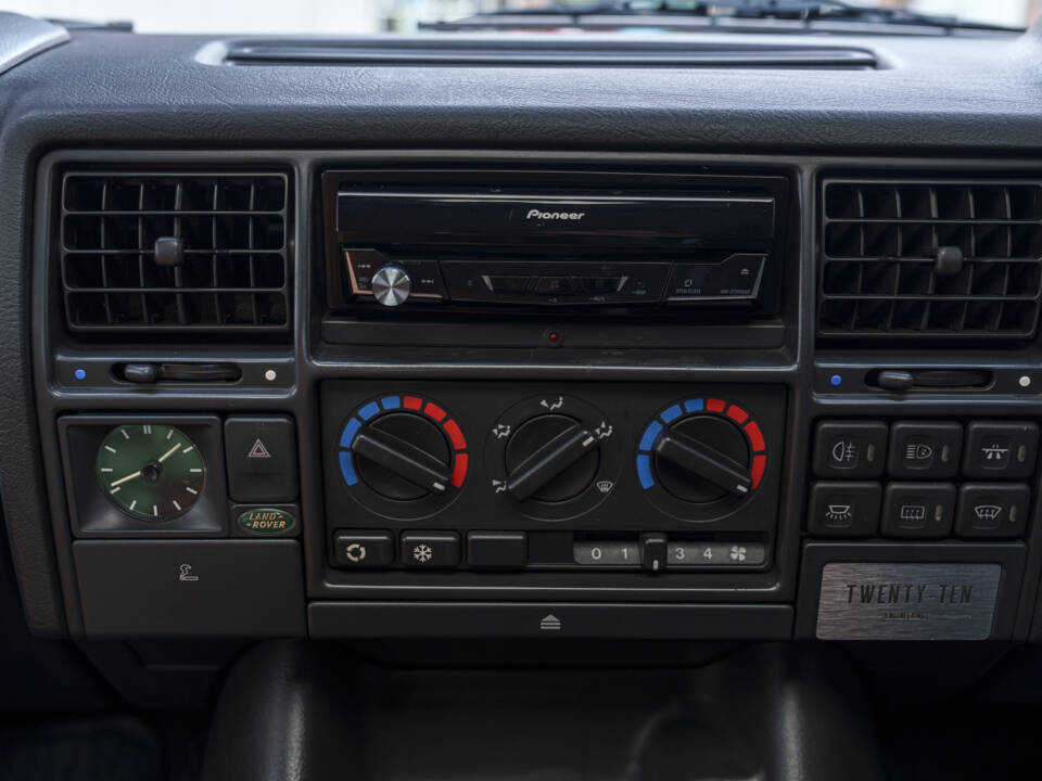 Image 16/26 of Land Rover Range Rover Classic Vogue LSEi (1994)