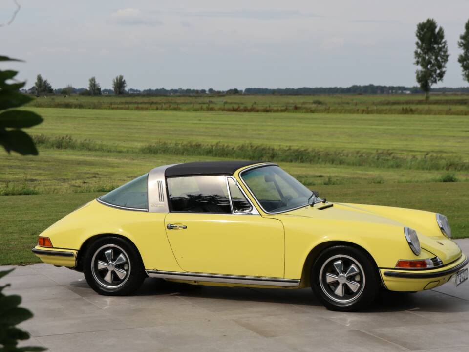 Image 45/50 of Porsche 911 2.2 T (1971)