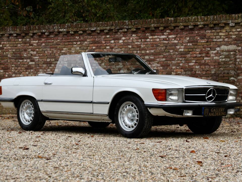 Bild 43/50 von Mercedes-Benz 280 SL (1977)