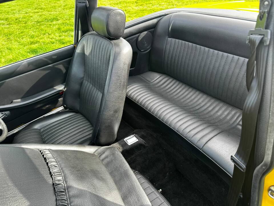 Immagine 32/48 di Triumph Stag (1975)