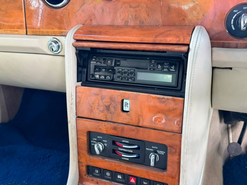 Image 31/46 of Rolls-Royce Silver Spirit III (1996)
