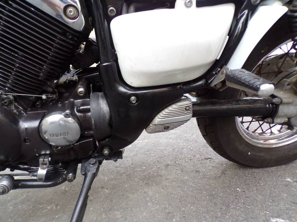 Bild 16/20 von Yamaha DUMMY (1996)