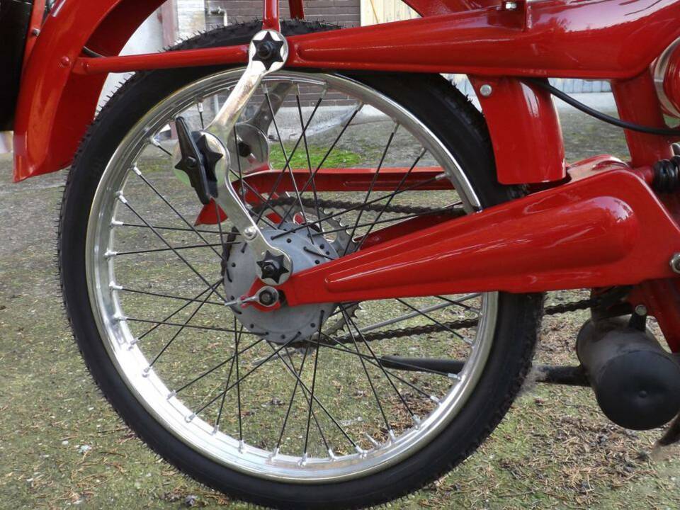 Afbeelding 12/41 van Moto Guzzi DUMMY (1952)