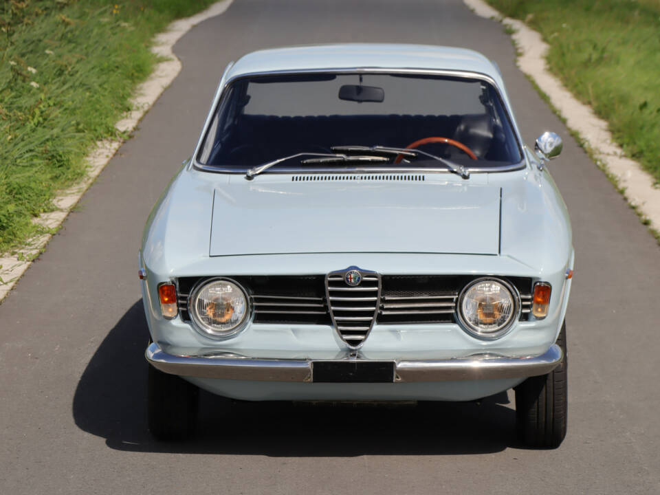 Immagine 9/50 di Alfa Romeo Giulia 1600 Sprint GT Veloce (1967)