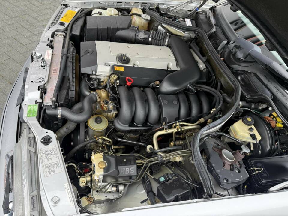 Bild 39/50 von Mercedes-Benz E 320 (1995)