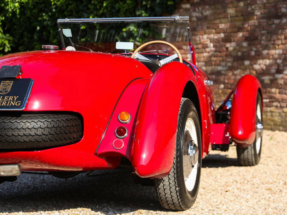 Image 40/50 of Healey Silverstone (1950)