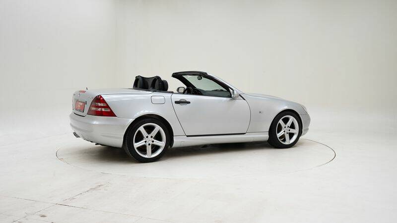 Image 2/15 de Mercedes-Benz SLK 230 Kompressor (1999)