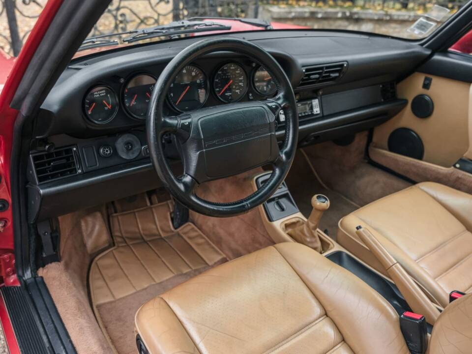 Bild 10/18 von Porsche 911 Carrera 2 (1991)