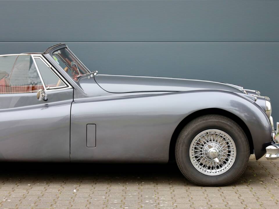 Afbeelding 12/23 van Jaguar XK 140 DHC (1956)
