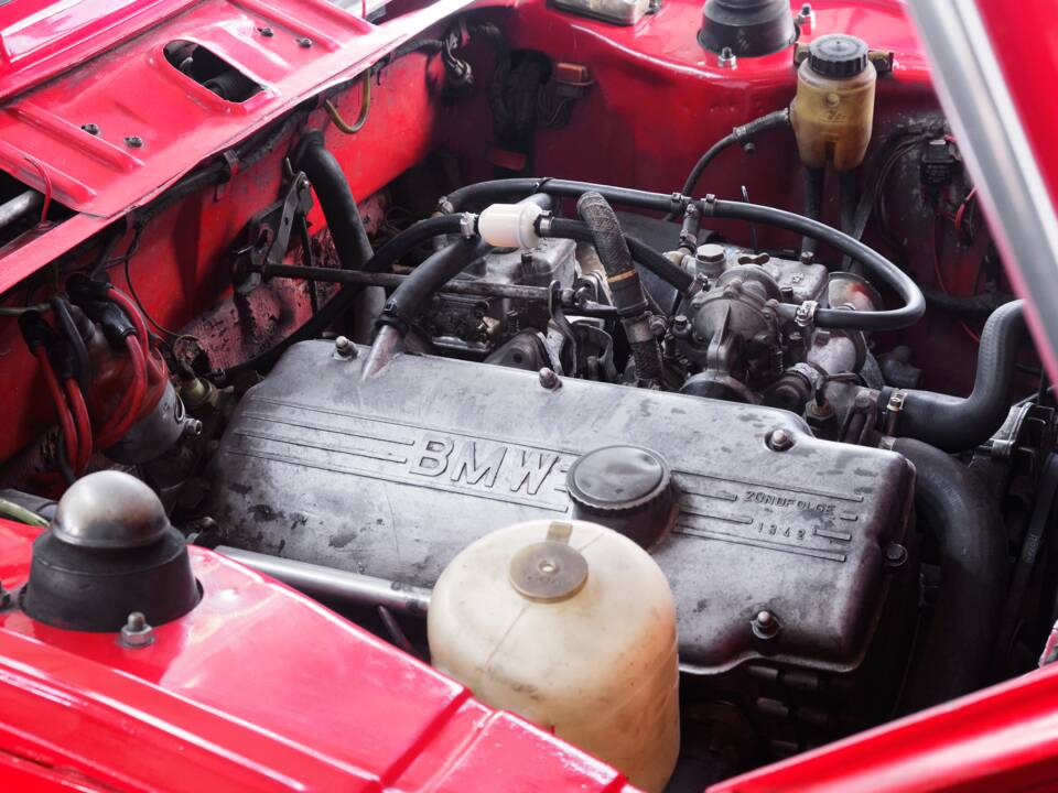 Bild 31/38 von BMW 2002 (1974)