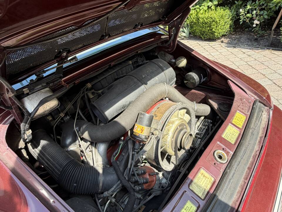 Image 11/15 of Porsche 911 SC 3.0 (1983)