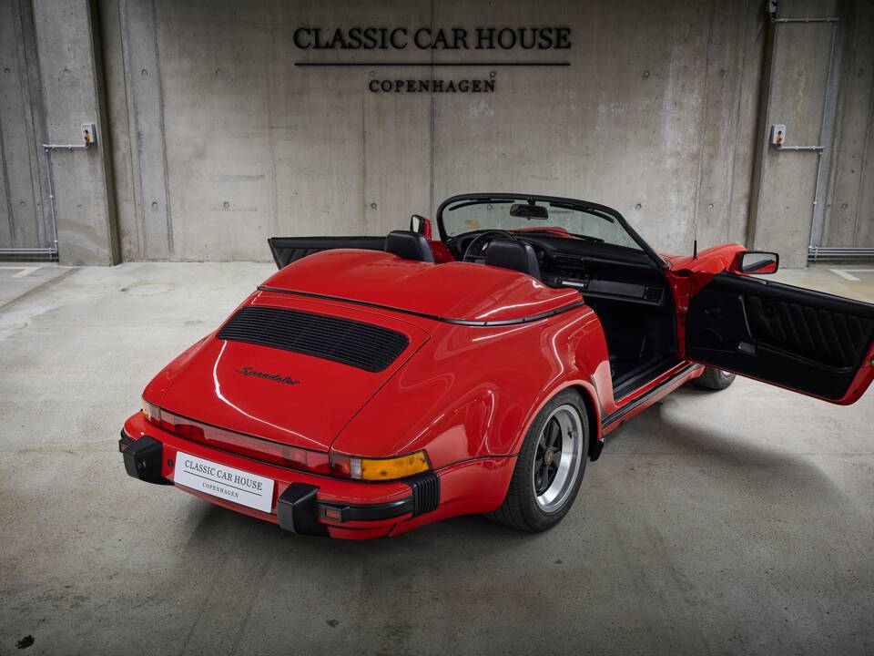 Immagine 27/96 di Porsche 911 Speedster 3.2 (1989)