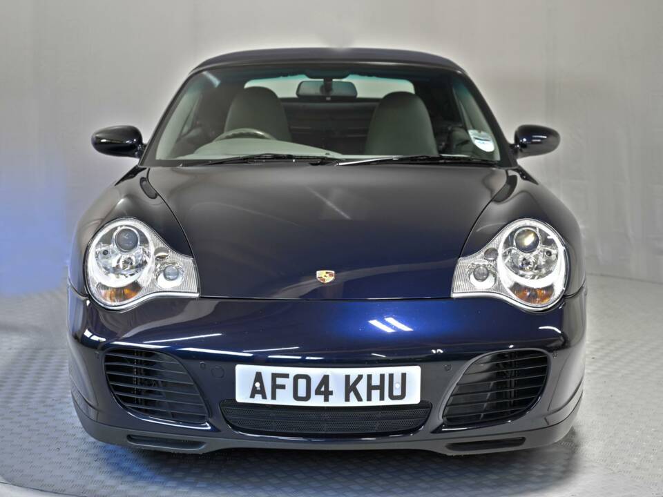 Bild 5/50 von Porsche 911 Carrera 4S (2004)