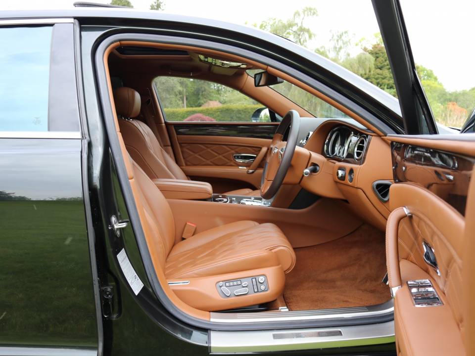 Bild 66/76 von Bentley Flying Spur W12 (2013)