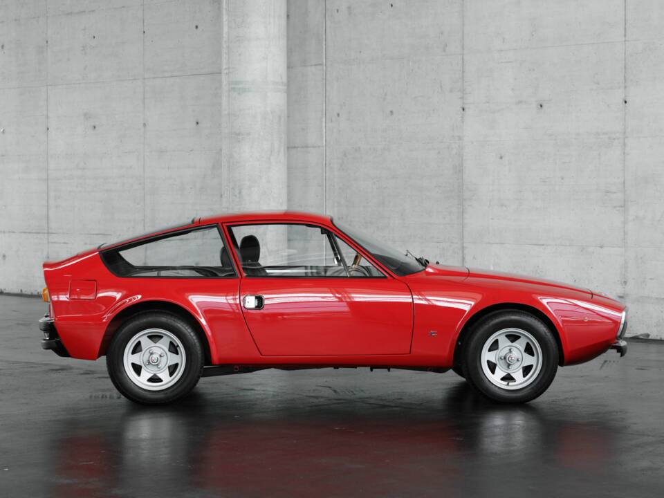 Image 13/50 of Alfa Romeo Junior Zagato GT 1300 (1972)