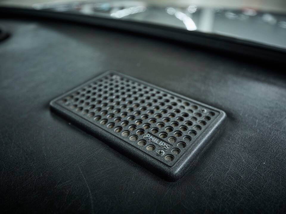 Image 81/100 of BMW 3.0 CSi (1973)