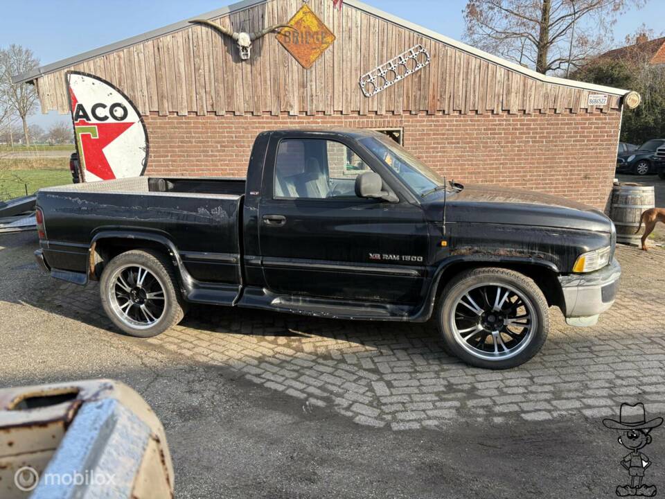 Image 2/34 of Dodge Ram 1500 (1998)