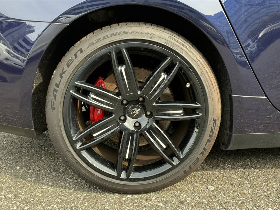 Image 13/53 of Maserati Quattroporte GTS (2013)