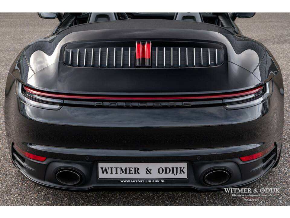 Image 16/39 de Porsche 911 Carrera 4S (2019)