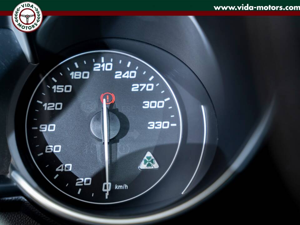 Bild 7/15 von Alfa Romeo Giulia Quadrifoglio (2017)