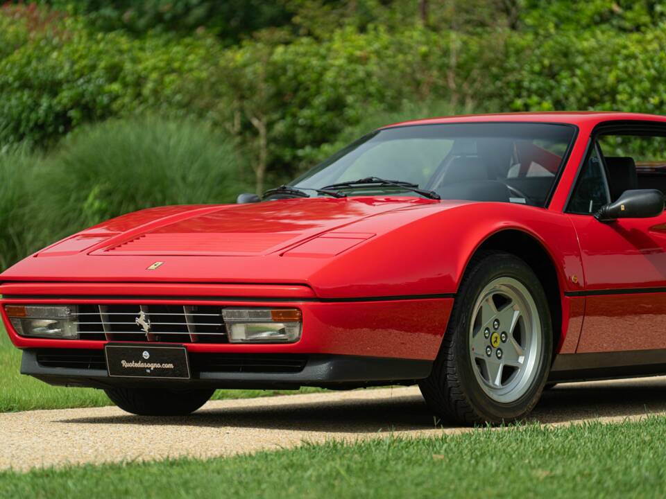 Image 23/50 of Ferrari 208 GTB Turbo (1987)